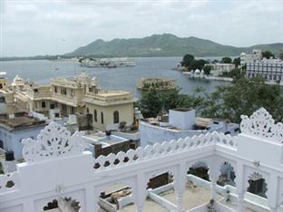 Hotel Minerwa Udaipur Exterior photo