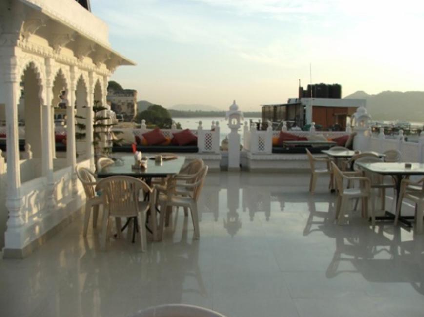 Hotel Minerwa Udaipur Exterior photo