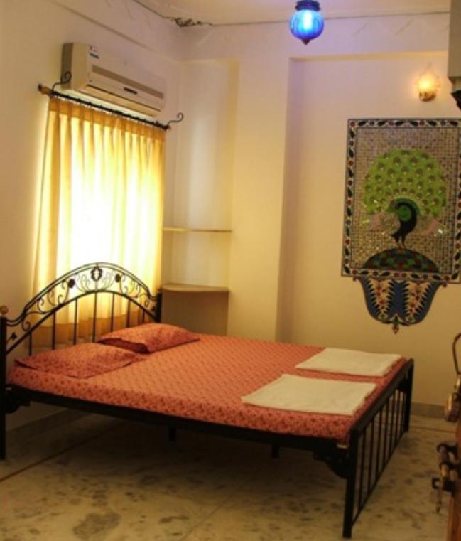 Hotel Minerwa Udaipur Room photo